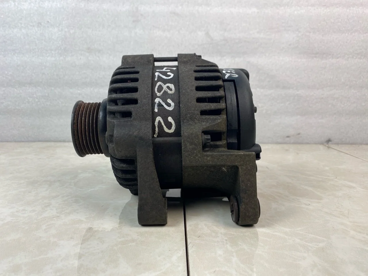 Генератор Opel Astra J 2009-2016 13579667 1.6 A16XER