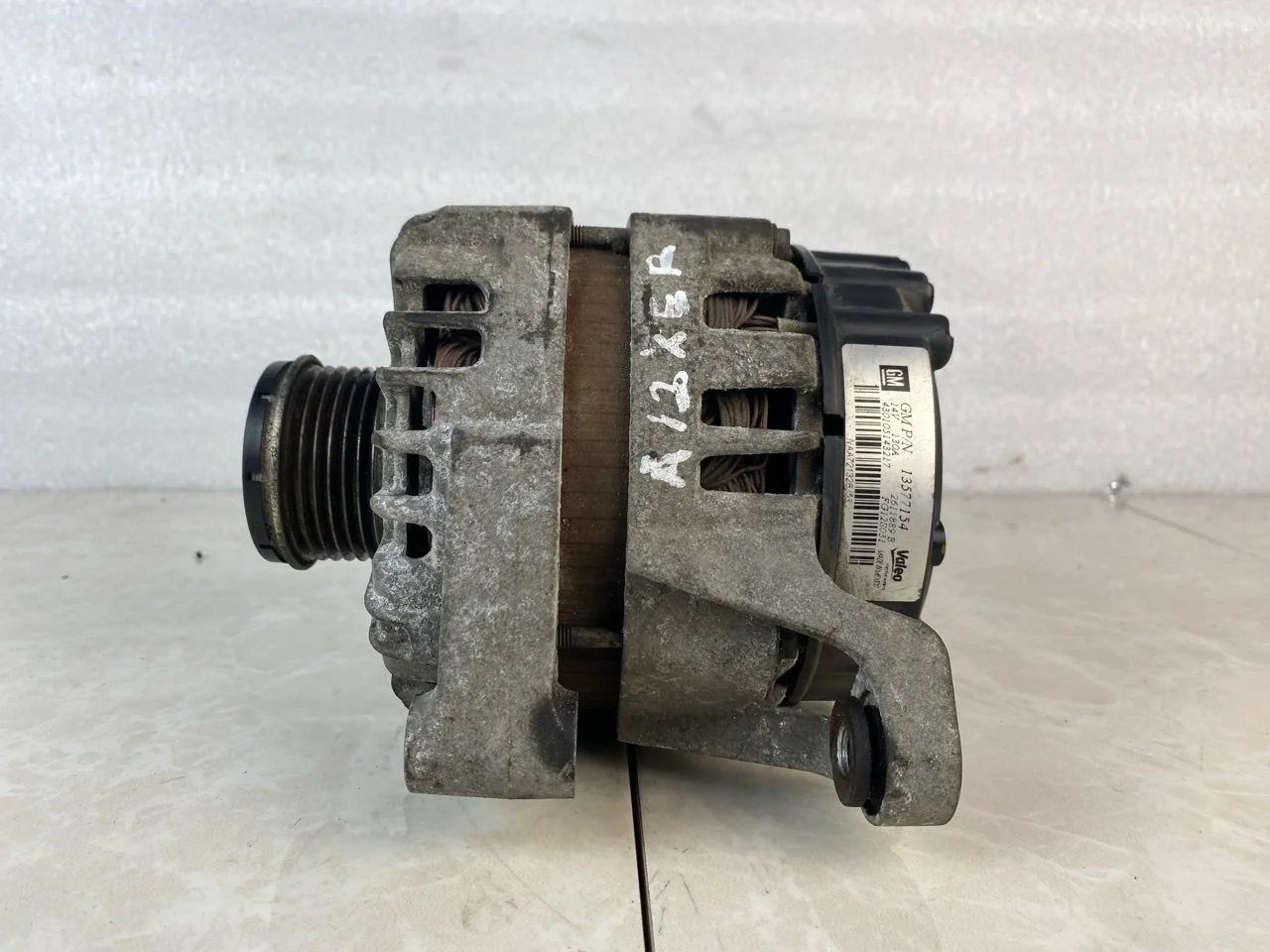 Генератор Opel Astra J 2009-2016 13577154 1.4 A14XER