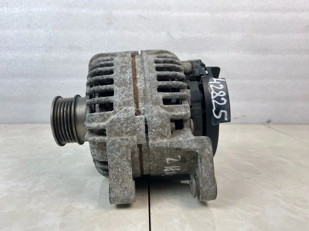 Генератор Opel Astra H 2004-2014 55556067 1.8 Z18XER