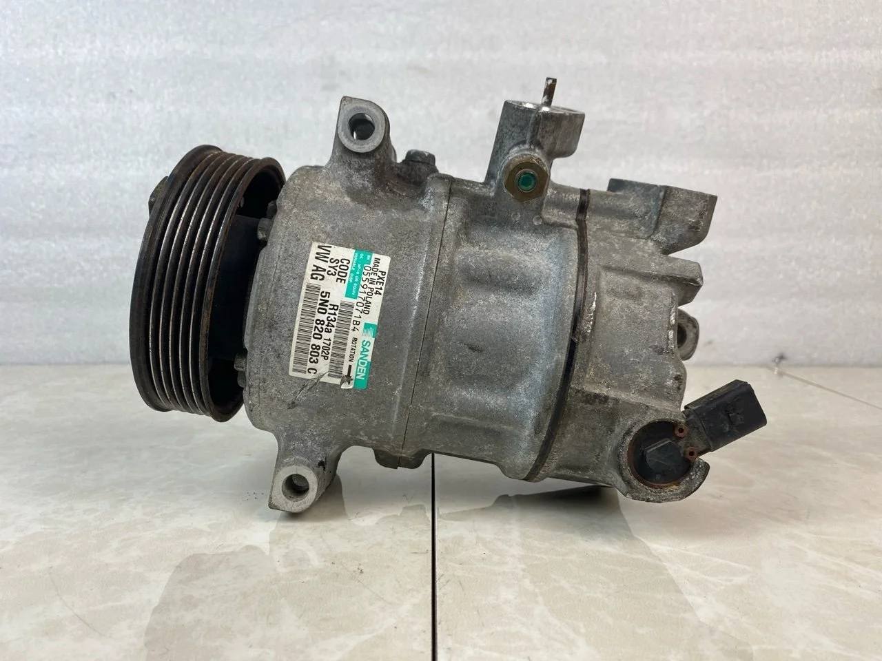 Компрессор кондиционера Audi A3 8P 2009-2013 5N0820803C 2.0 CFG