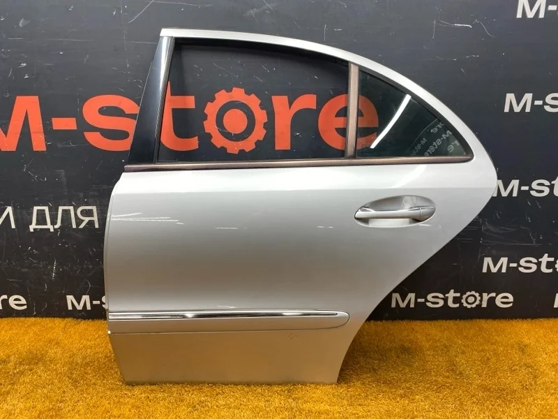 Дверь Mercedes-Benz E-Class 2008 A2117300105 W211 272.943, задняя левая
