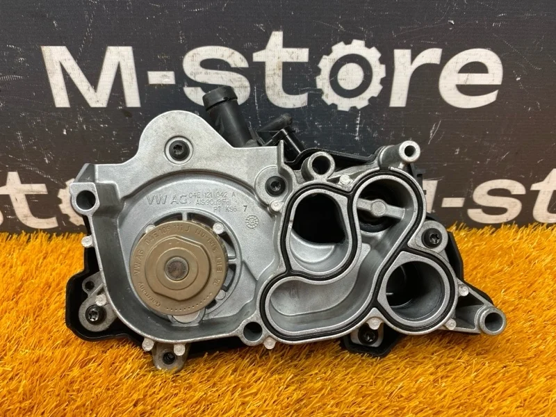 Помпа Audi A3 2014 04E121042A 8V CXS