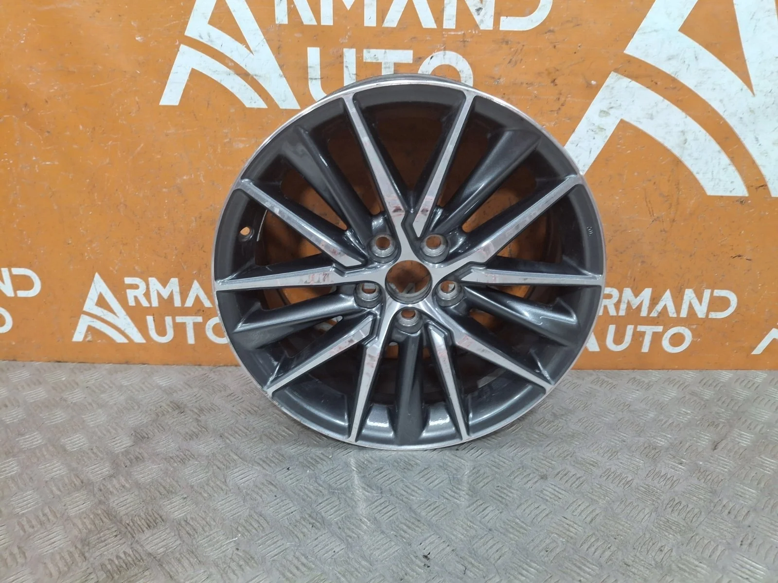 Диск колёсный r18 Toyota Camry XV70