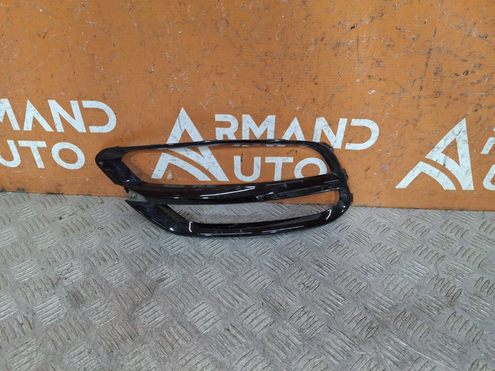 Окантовка противотуманного фонаря Kia Sportage 2018-2022 4 QL