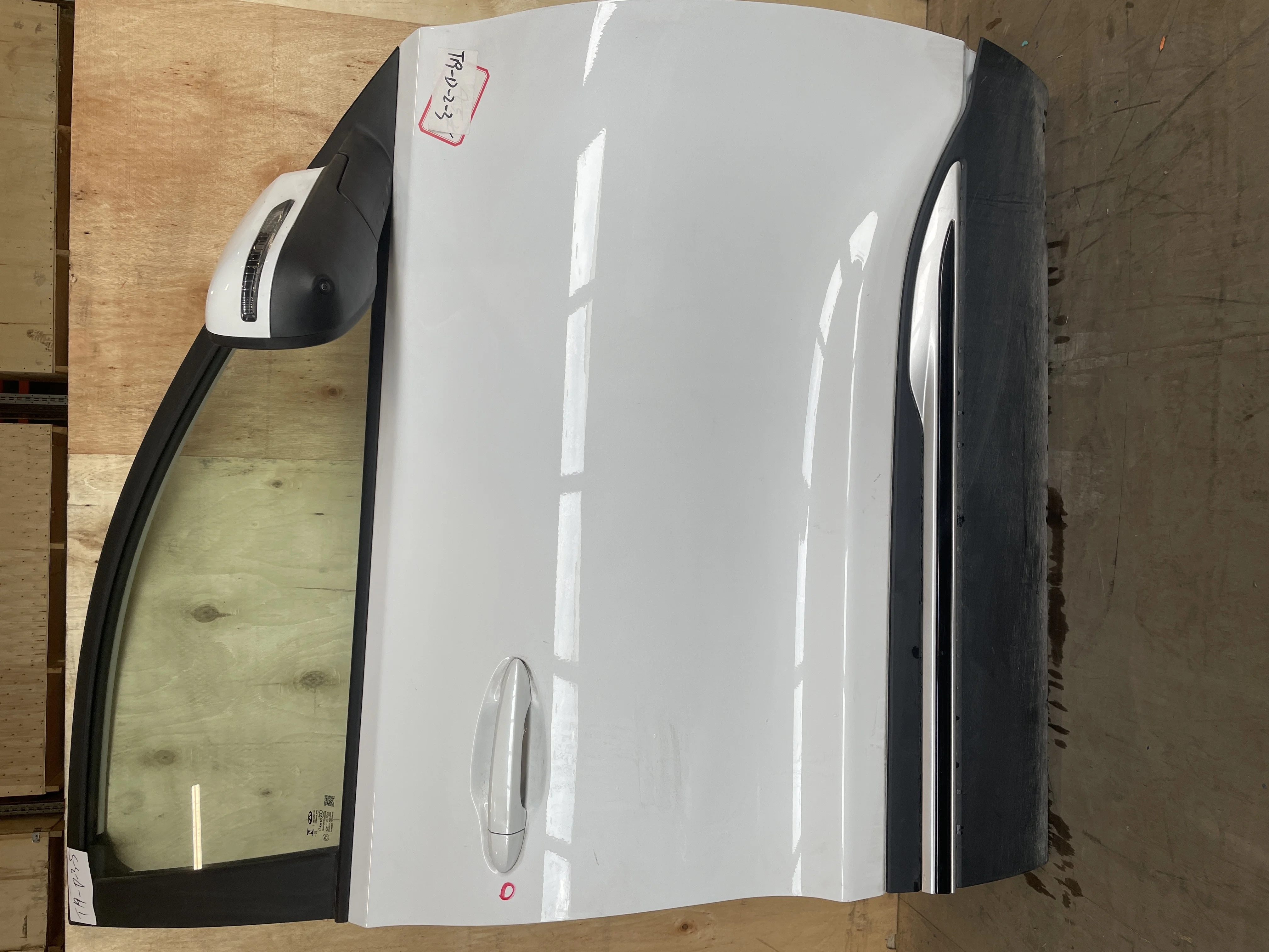 Дверь передняя правая в сборе 3255 Chery Tiggo 4 Pro , J68-6101020-DY, если необходимо что-то снять с двери пишите или звоните, обсудим стоимость
