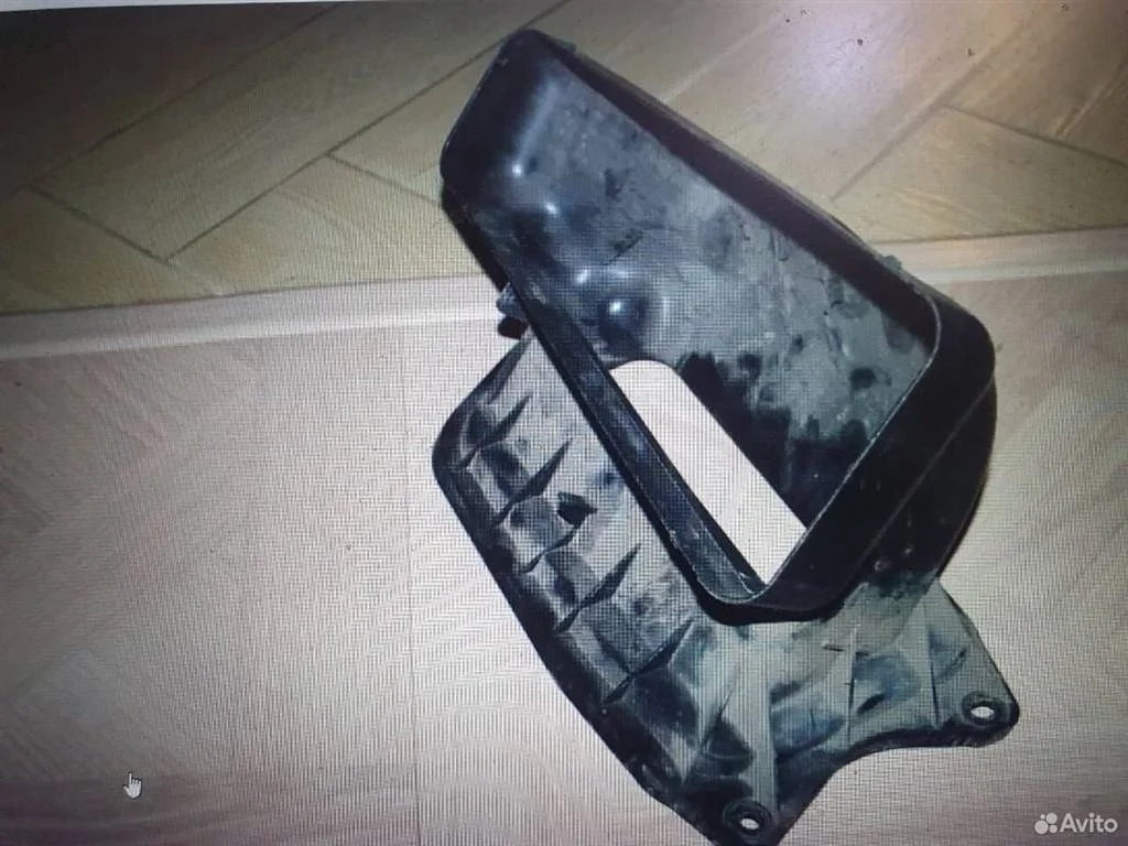 Воздухозаборник (наружный) Audi A8 D4 (2010—2014) 4,2