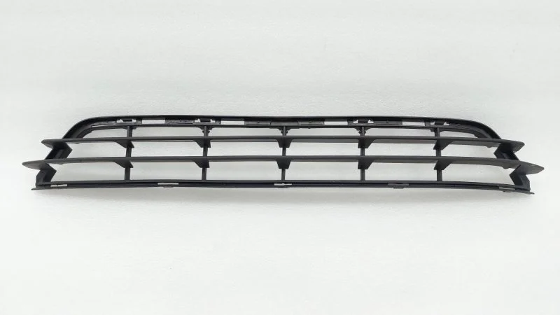 Решетка в бампер Volvo S60 2015
