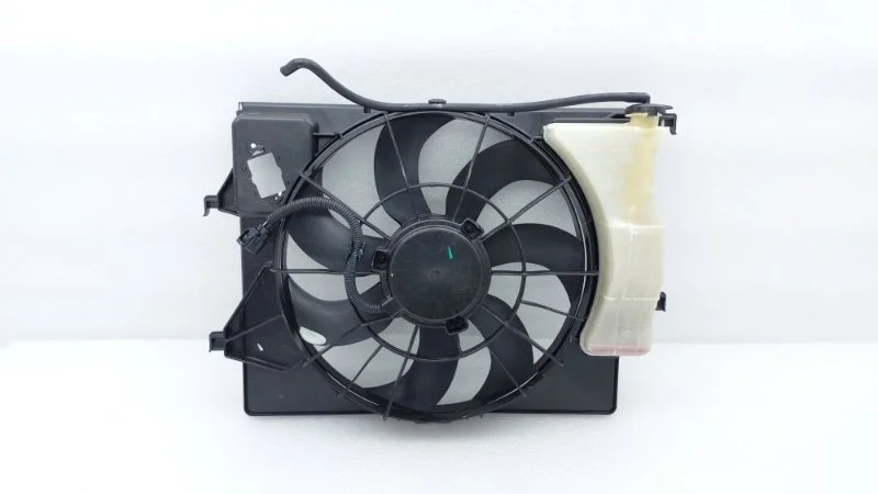 Вентилятор радиатора Kia Rio X-Line 2020 FB