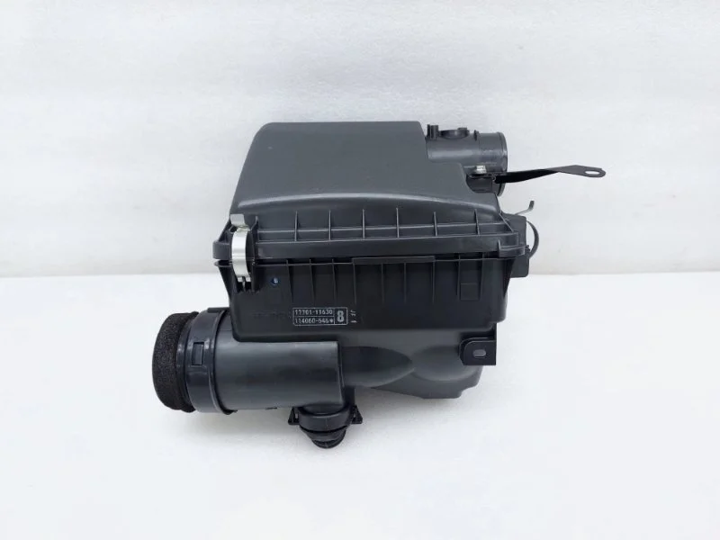 Корпус воздушного фильтра Toyota Land Cruiser Prado 2022 J150