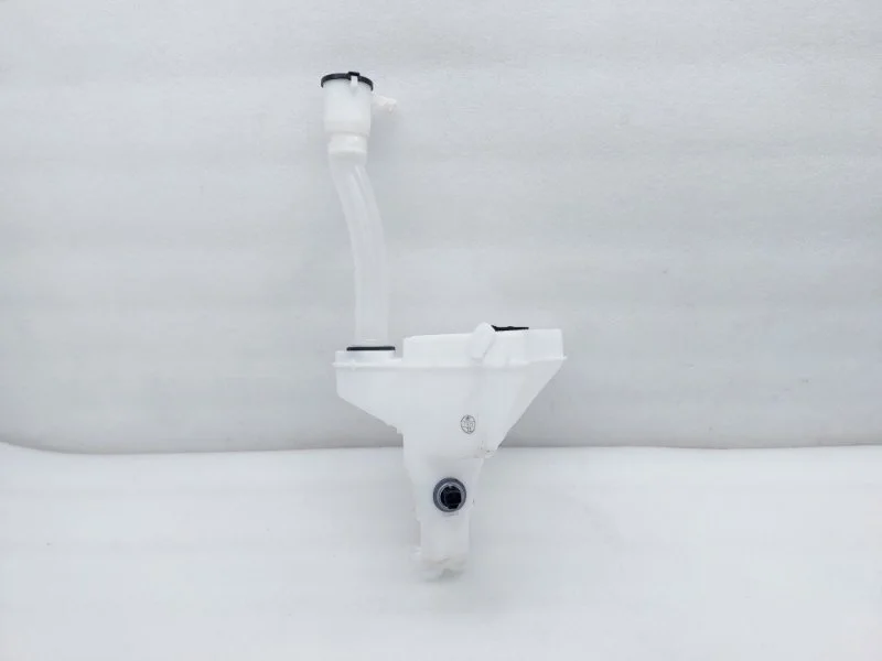 Бачок омывателя Toyota Land Cruiser Prado 2022 J150