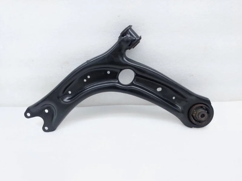 Рычаг подвески Skoda Karoq 2020 NU7