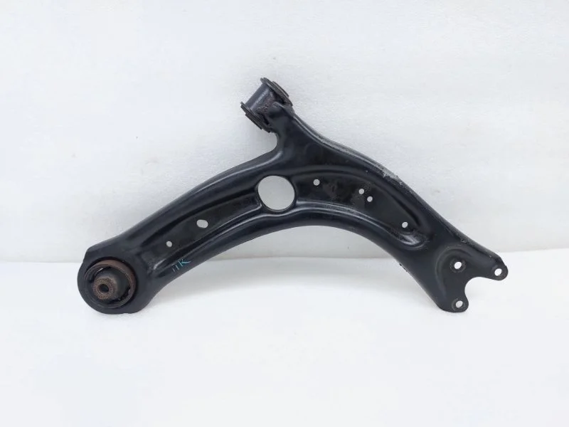 Рычаг подвески Skoda Karoq 2020 NU7