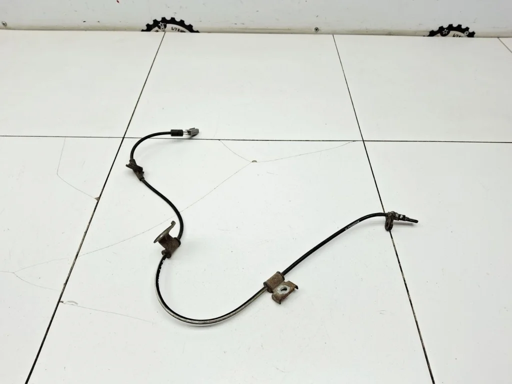 Датчик abs передний правый Subaru Outback (B13/BP)