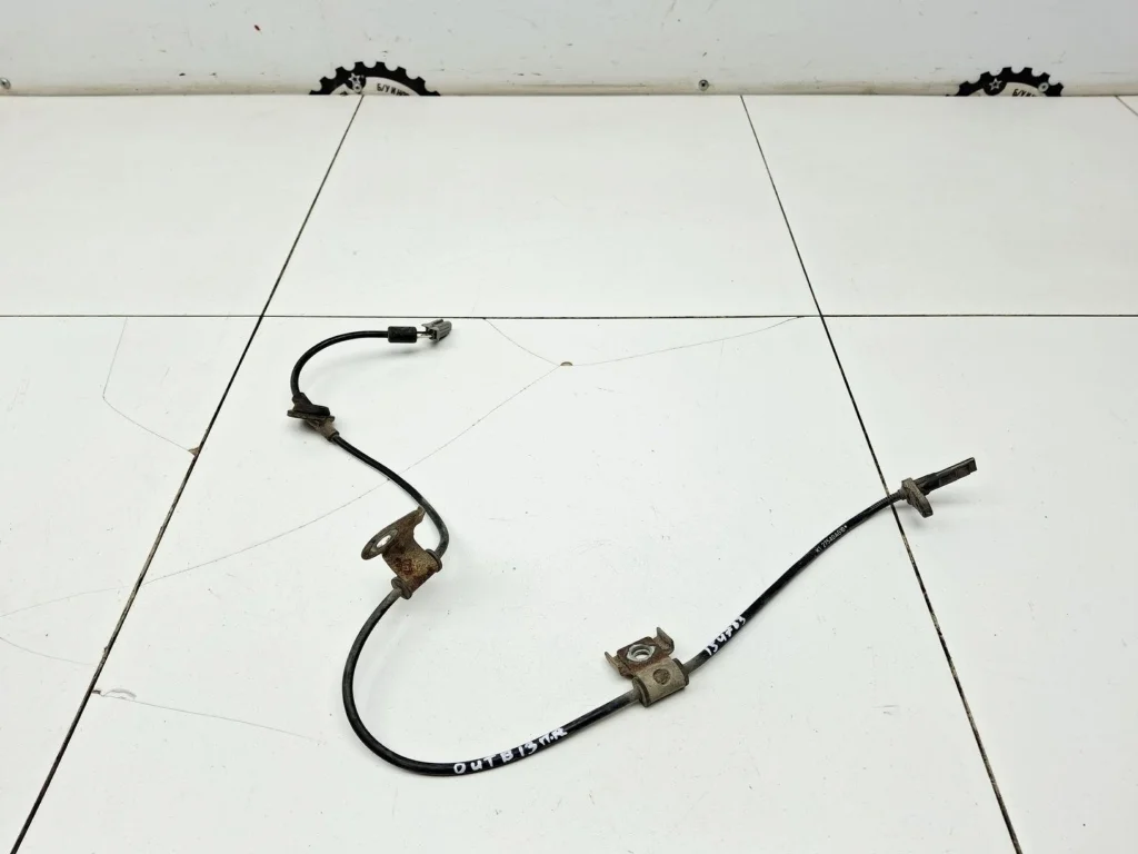 Датчик abs передний правый Subaru Outback (B13/BP)