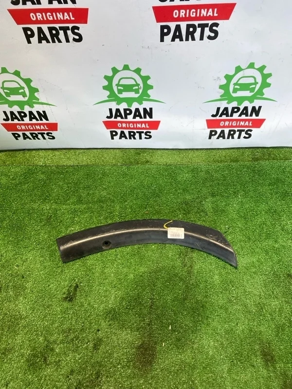 Накладка на бампер Mitsubishi Outlander 2019 7407A318 GF 4J12, задняя правая