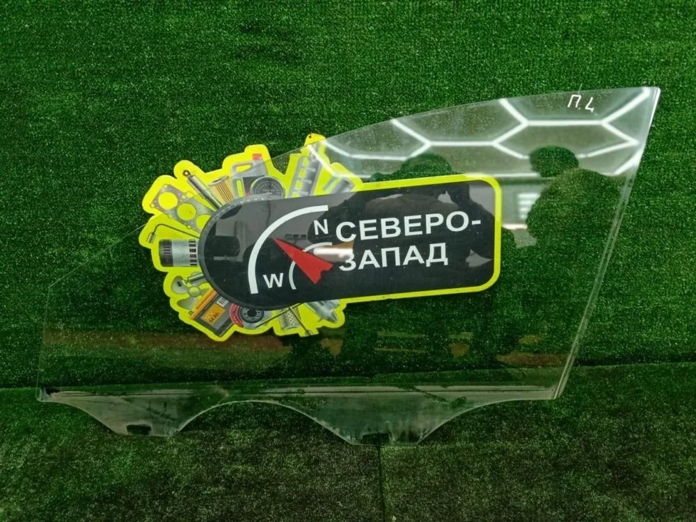 Стекло двери Kia Ceed 2009 824111H020 ED G4FC, переднее левое