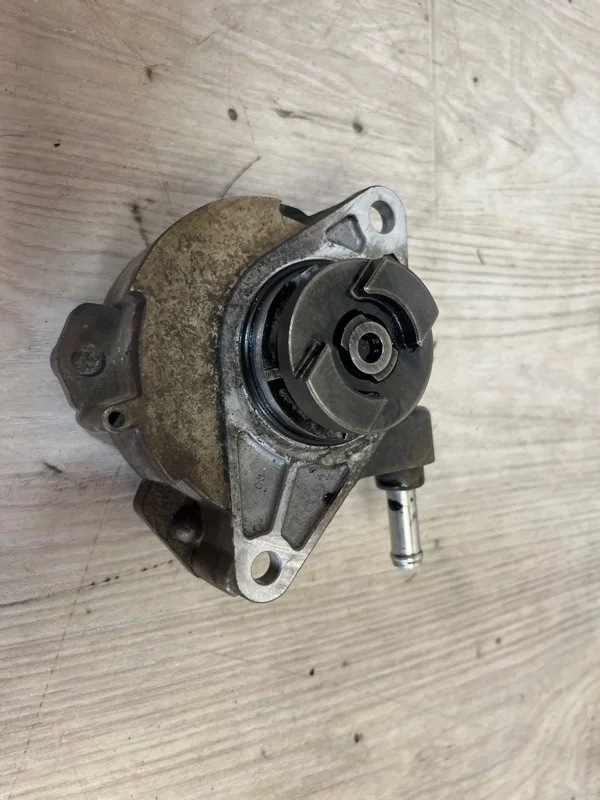 ВАКУУМНЫЙ НАСОС Mitsubishi L200 2015- 2015 2016 2017 2018 2019 2020 2021 2022 2023 2020A031 KS KL 4N15