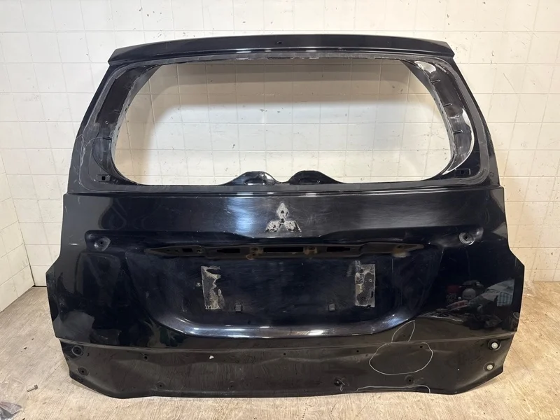Крышка багажника Mitsubishi Pajero Sport 3 2016 2017 2018 2019 2020 2021 2022 2023 2024 5801B684 KS