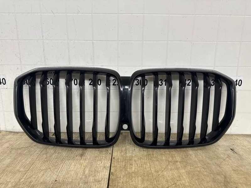 Решетка радиатора Bmw X5 2018 2019 2020 2021 2022 2023 51137454887 G05