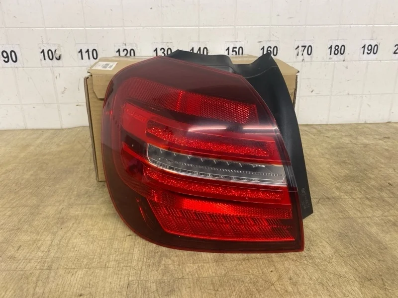ФОНАРЬ В КРЫЛО Mercedes-Benz Gla 2013 2014 2015 2016 2017 2018 2019 2020 A1569068300 X156, задний левый