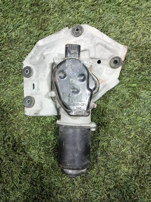 Мотор дворников Mitsubishi Lancer 2003-2010 MR957879 CS, передний