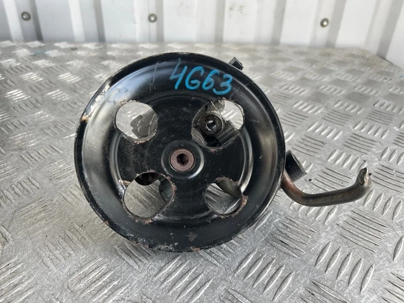 Насос гур Mitsubishi Lancer 2001-2010 MN184072 CS9A 4G63