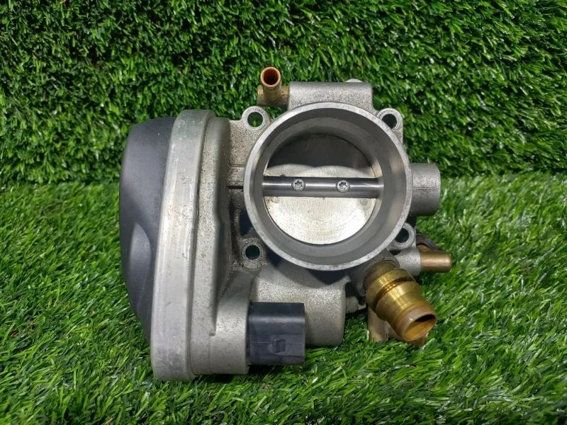 Дроссельная заслонка Opel Astra 2006-2012 55560398 H Z16XER