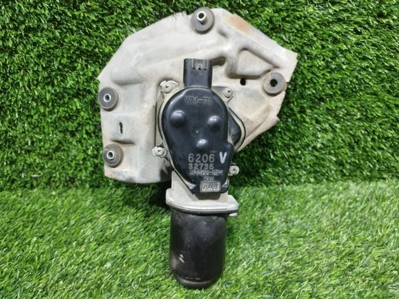 Мотор дворников Mitsubishi Lancer 2000-2010 MR598757 CS, передний