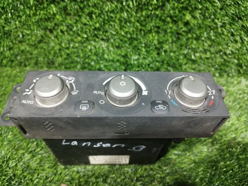 Блок управления климат-контролем Mitsubishi Lancer 2000-2010 7820A103 CS#A