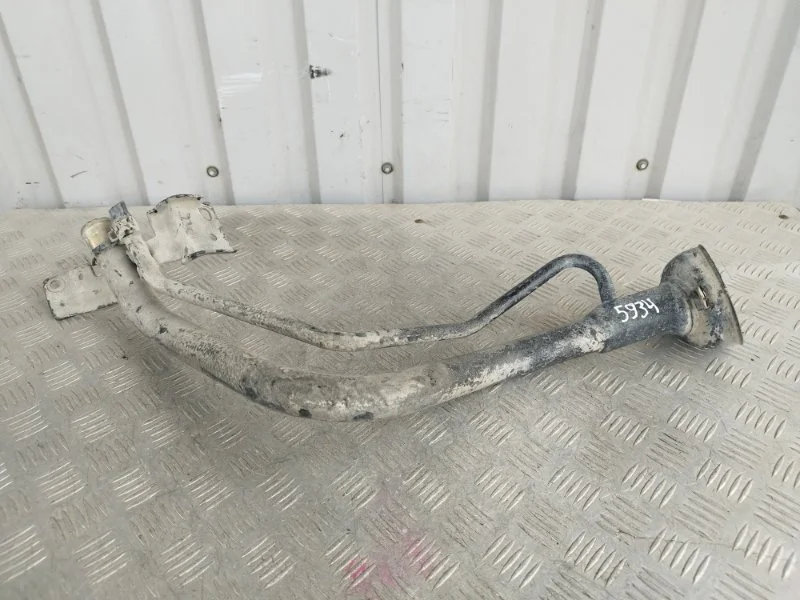 Горловина топливного бака Nissan Almera 2002-2006 1722195F0A N16 QG16DE