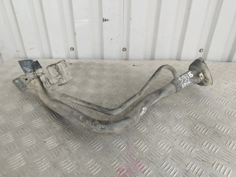 Горловина топливного бака Nissan Almera 2002-2006 1722195F0A N16 QG16DE