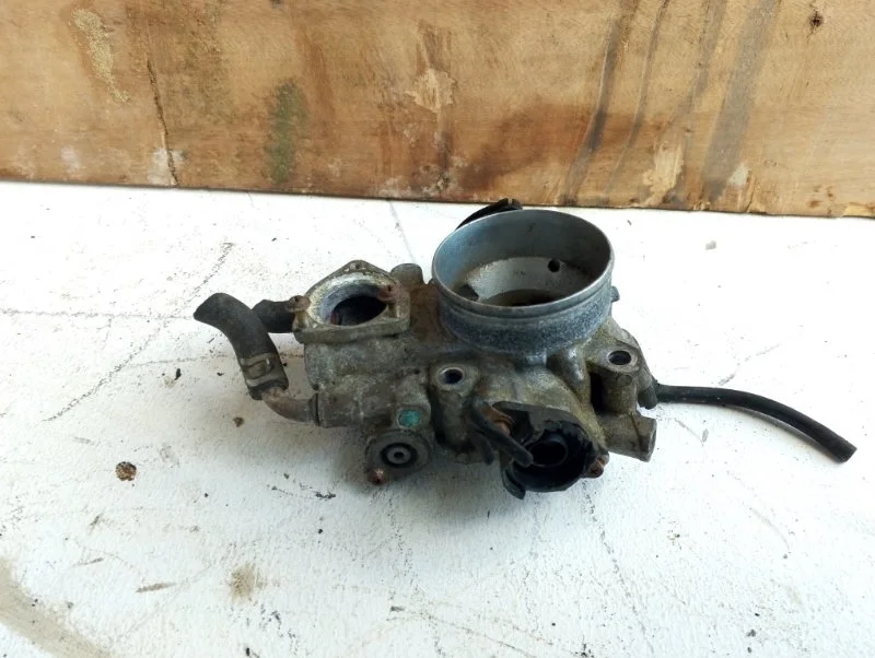 Дроссельная заслонка Mitsubishi Space Star 2002-2005 MR578039 DG3A 4G18