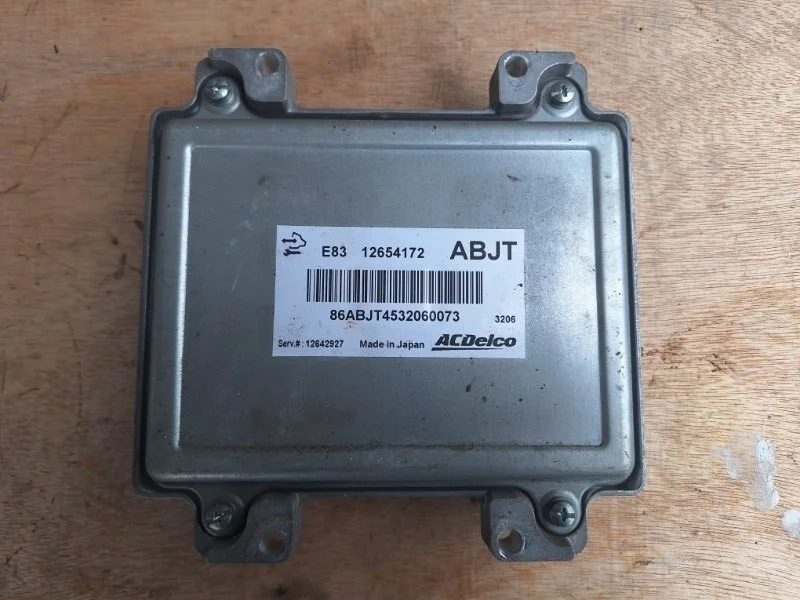 Блок управления двигателем Opel Astra 2009-2015 12654172 A16LET