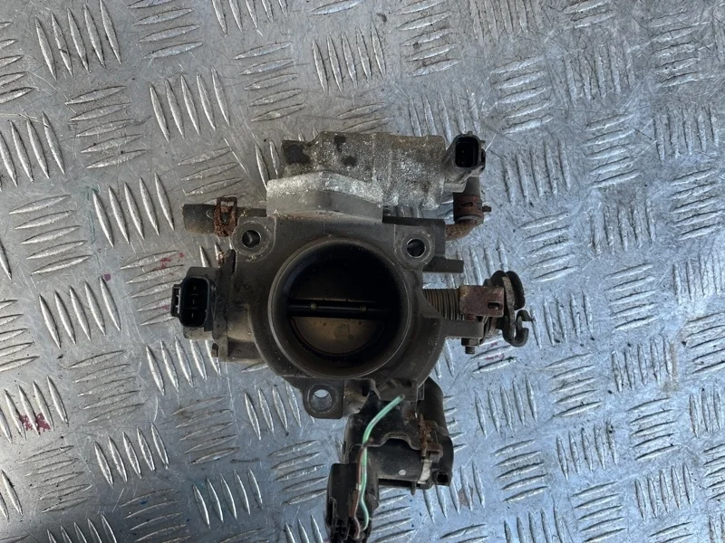 Дроссельная заслонка Mazda 3 2003-2009 1362002731 BK LF