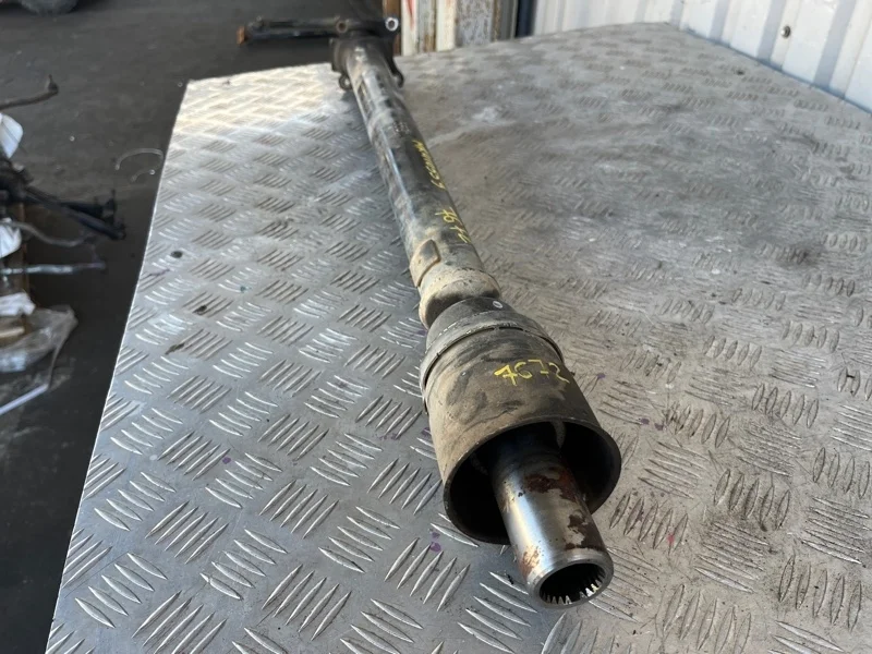 Карданный вал Mitsubishi Pajero 2000-2007 MR410559 V6#W V7#W, передний
