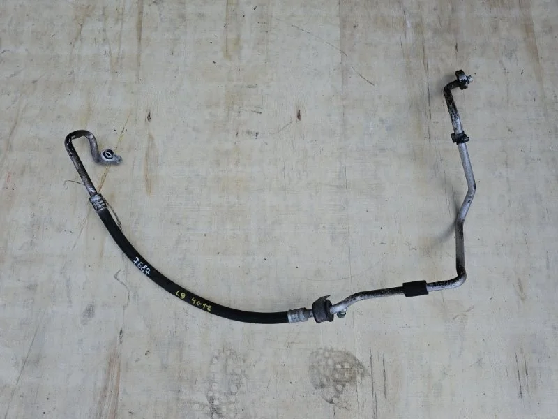 Трубка кондиционера Mitsubishi Lancer 2000-2010 MR513050 CS3A 4G18