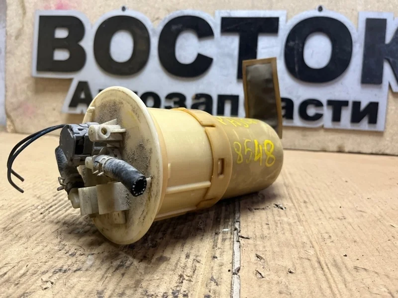 Топливный насос Mitsubishi Pajero 1999-2006 MR990881 V73W