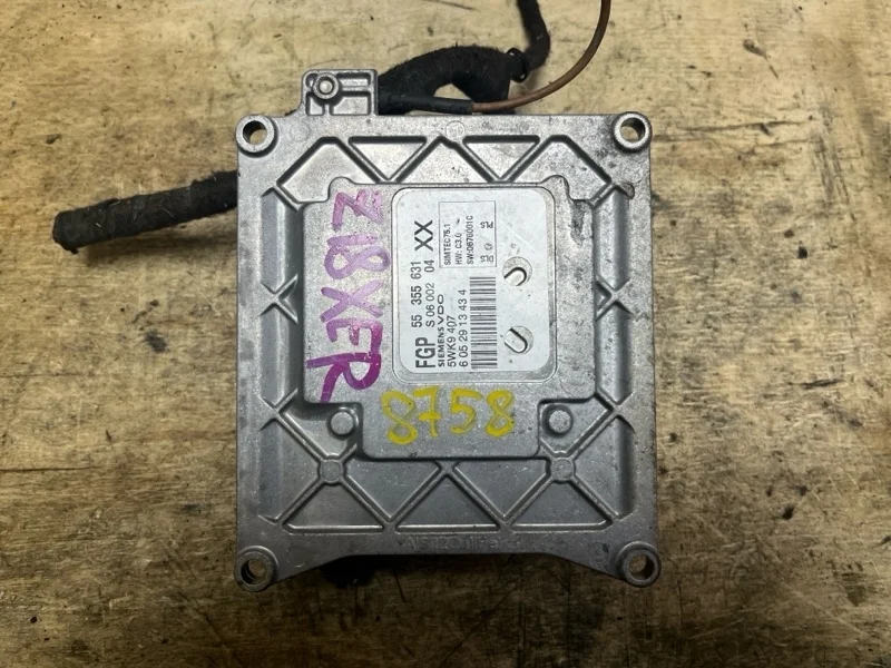 Блок управления двигателем Opel Astra 55355631 L48 Z18XER