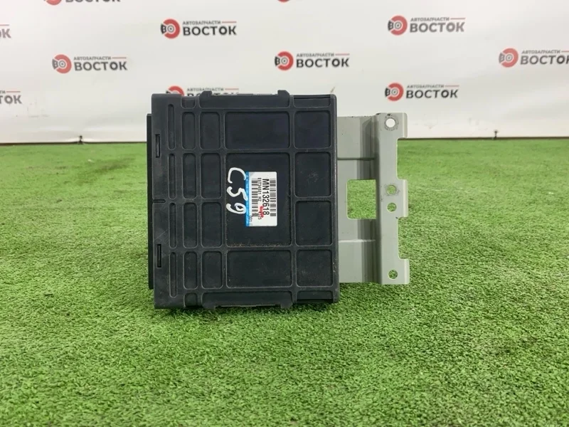 Блок управления двигателем Mitsubishi Lancer 2000-2010 MN132618 CS3A 4G63