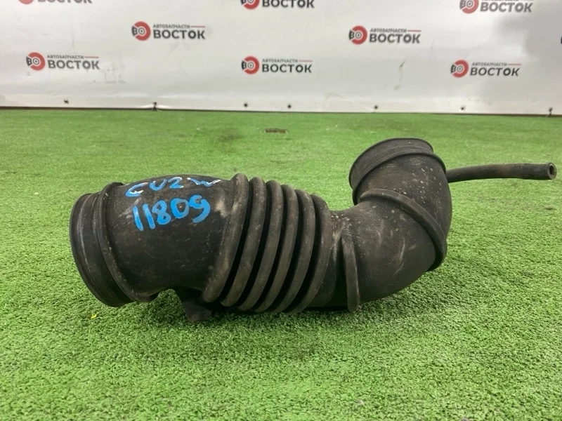 Патрубок воздушного фильтра Mitsubishi Outlander 2003-2006 MN135260 CU5W 4G69