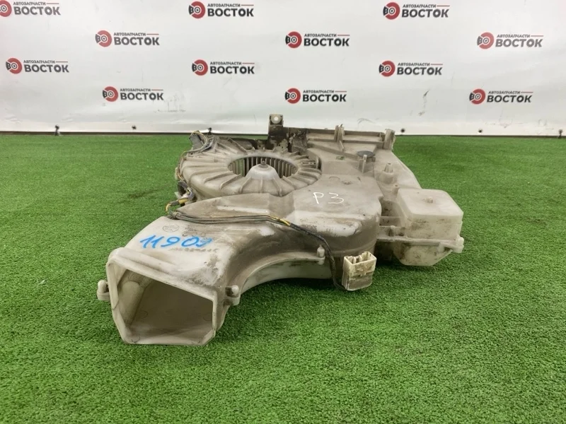 Мотор печки Mitsubishi Pajero 1996-2006 MR398725 V73W 6G72