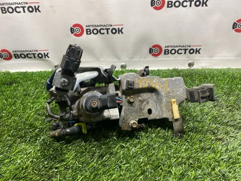 Топливный насос высокого давления Mazda Cx-7 L3K91335ZC L3-VDT