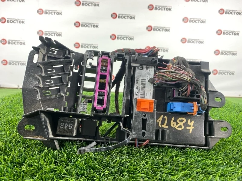 Блок комфорта Audi A6 2004-2010 4F0907289N