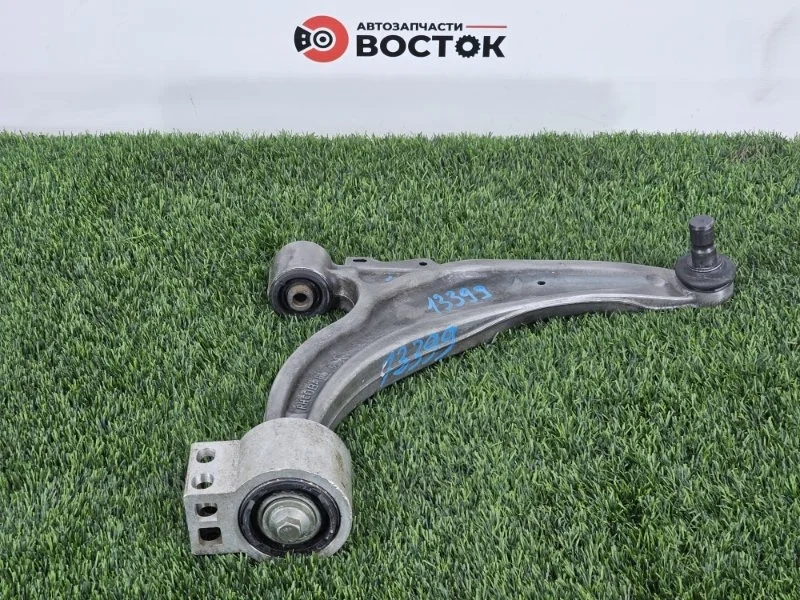 Рычаг нижний Opel Astra 2011 13334023 J A18XER, передний правый