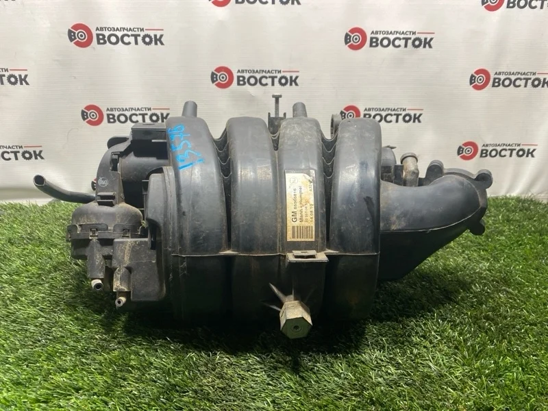 Коллектор впускной Chevrolet Cruze 55565816 J300 F18D4