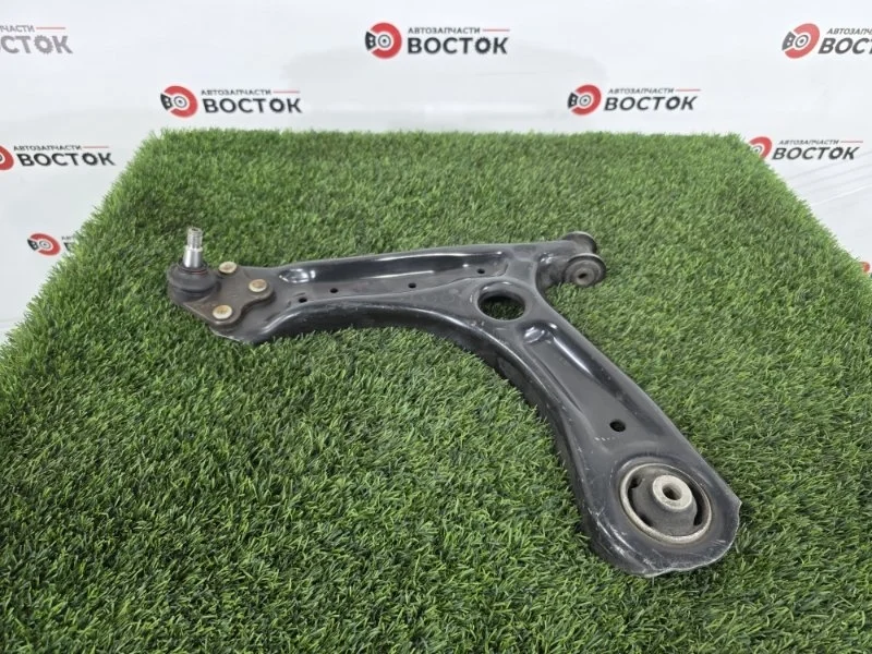 Рычаг нижний Volkswagen Polo 2009-2020 6R0407151A 6C CFNA, передний левый