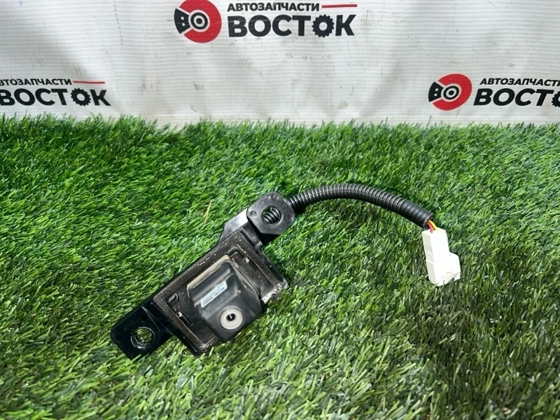 Камера заднего вида Lexus Rx350 8679048060 GSU35 2GR-FE