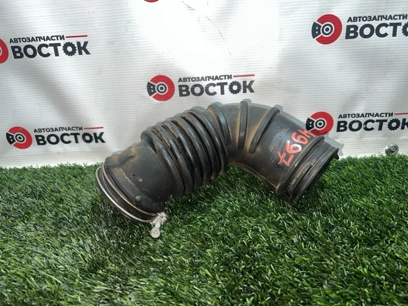 Патрубок воздушного фильтра Mitsubishi Lancer 2005-2012 1505A421 CY3A 4B11