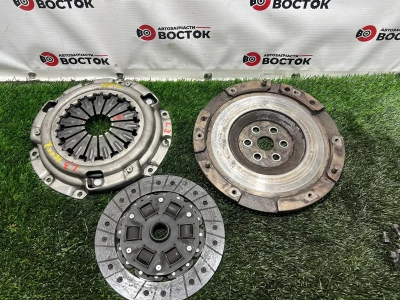 Маховик МКПП Mazda 6 2002-2008 L32711500B GG L3