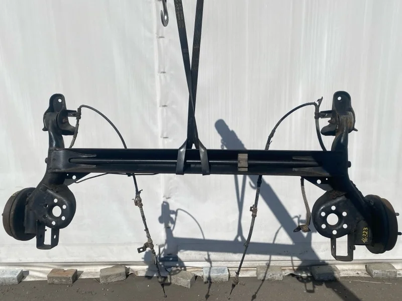 Балка задняя Hyundai Getz 551001C200 TB G4EE